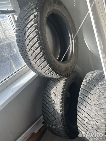 Goodyear UltraGrip SUV 255/60 R18