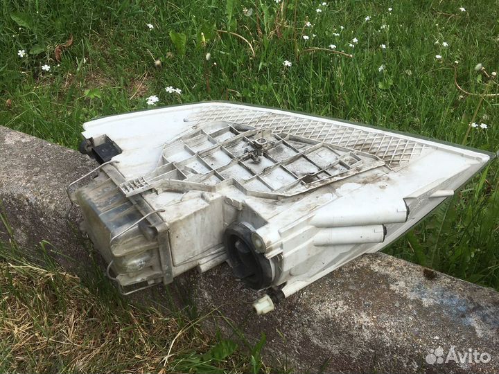 Фара Skoda Octavia a5 ксенон