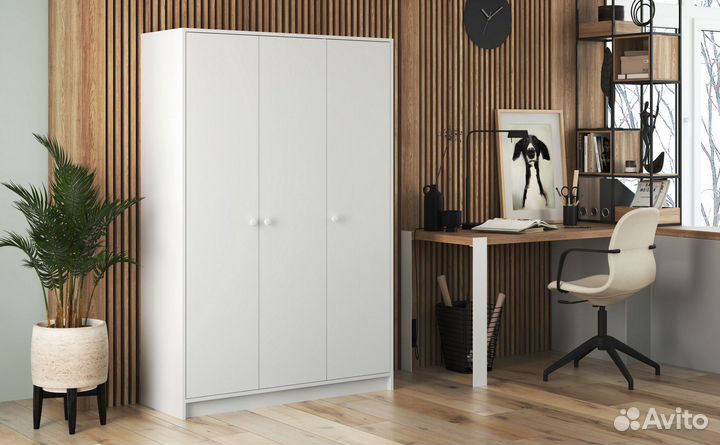 Шкаф трёхстворчатый новый Лайт