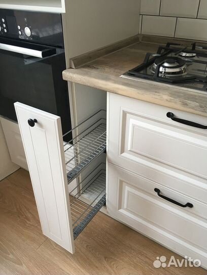 Кухня до потолка на заказ