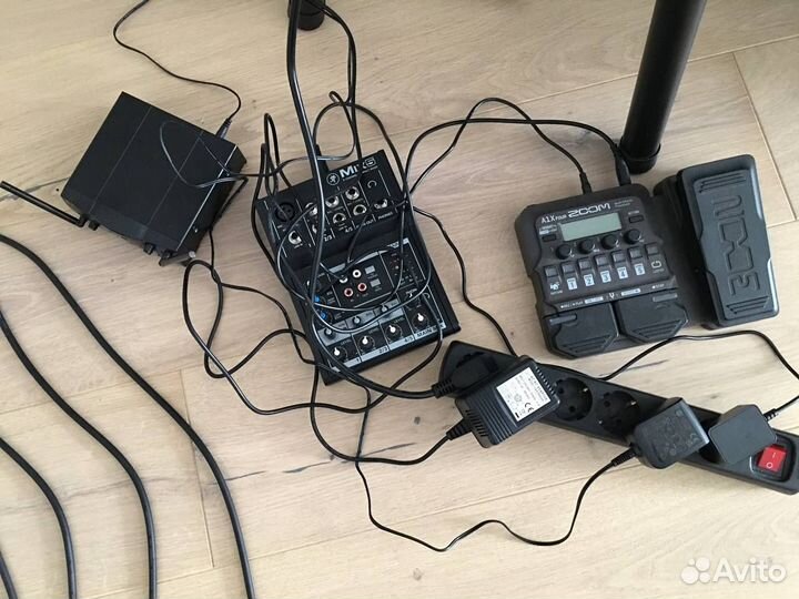 Микшерный пульт mackie Mix5