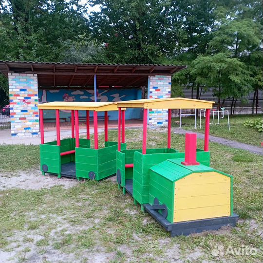Паровозик на детскую площадку
