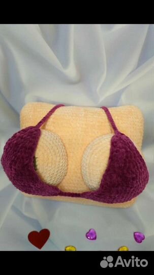 Подушка в виде женской груди(ручная работа)