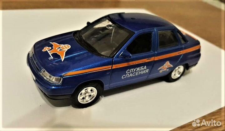 Игрушка-модель машина ваз LADA 110 1:36