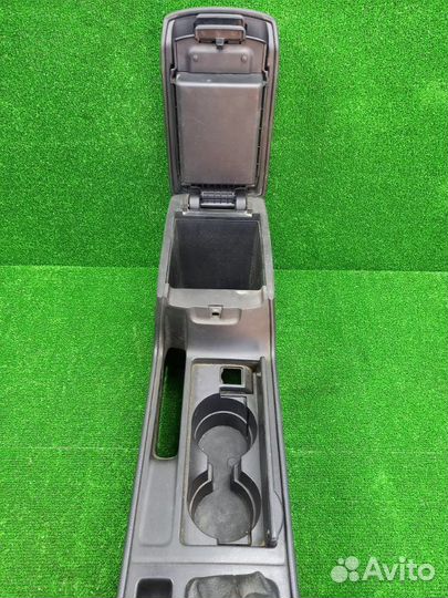 Подлокотник Mazda Mazda3 BK Z6 2005