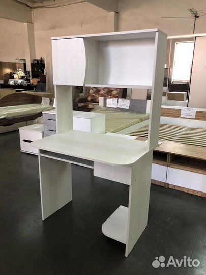 Компьютерный стол «номер 2»