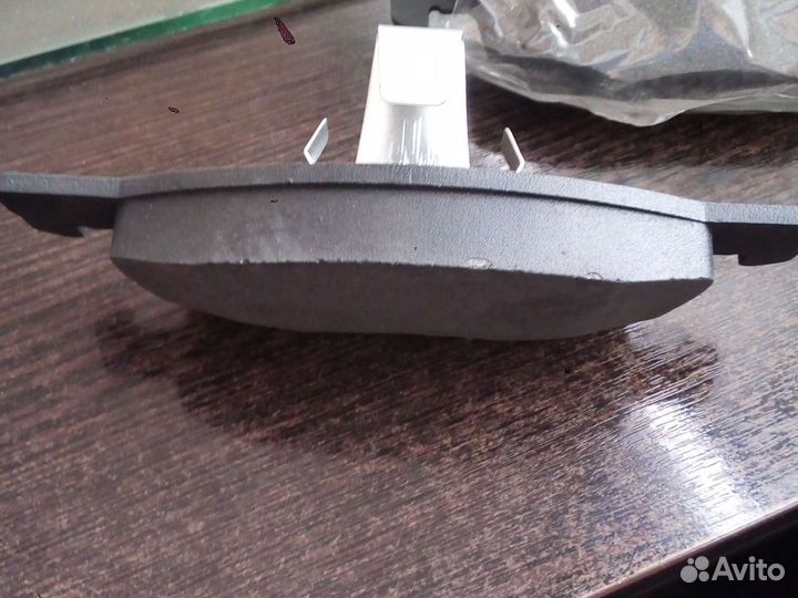 Колодки тормозные передние