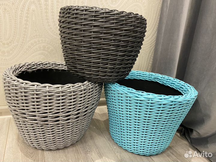 Кашпо из искусственного ротанга