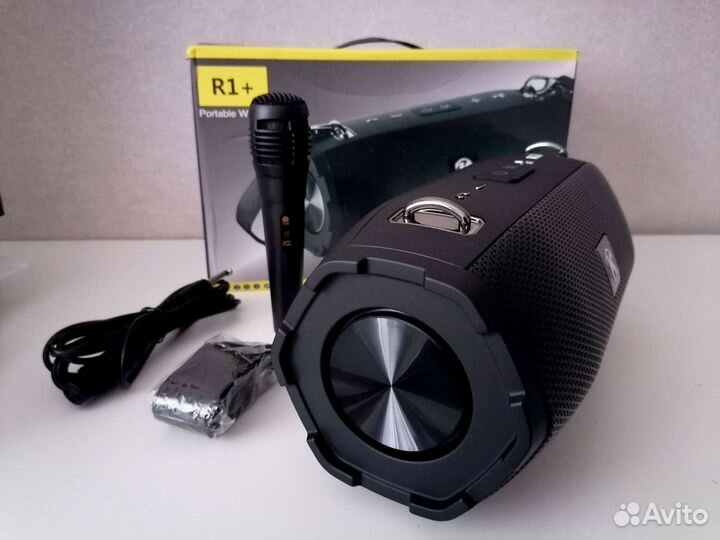 Блютуз колонка R1+ Super Bass