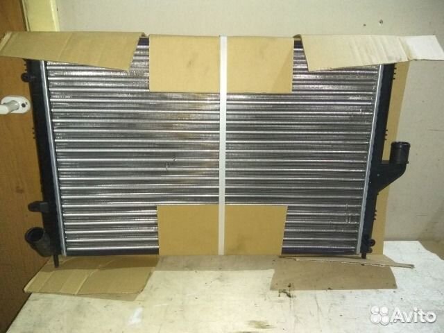 Радиатор двс Рено Логан Renault logan с кондеем