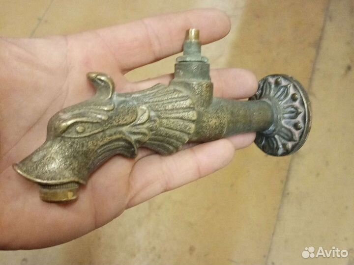 Бронзовый кран Дракон