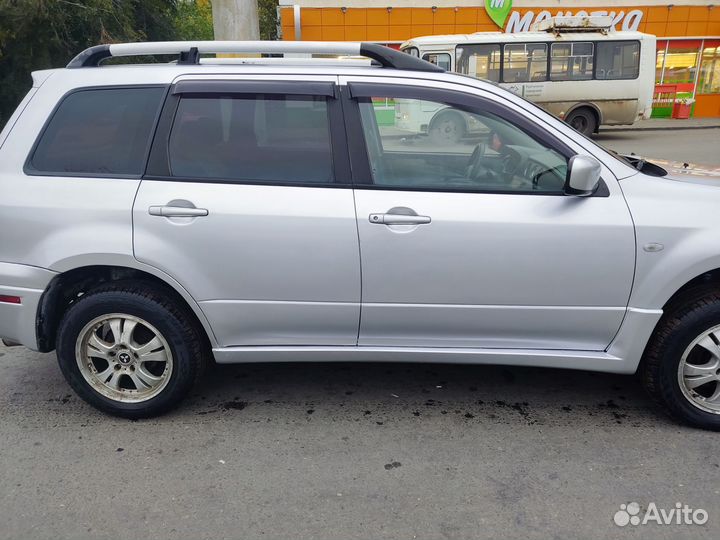 Mitsubishi Outlander 2.4 AT, 2003, 250 000 км