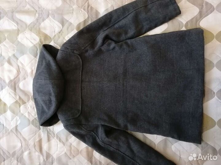 Пальто на мальчика 110р