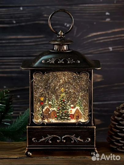 Светильник с новогодней, музыкальной композицией