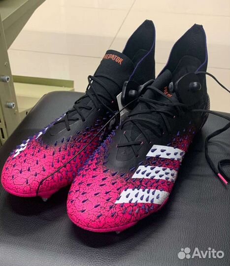 Бутсы adidas predator freak demon skin