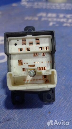 Блок управления зеркалами Toyota Corolla 120 седан