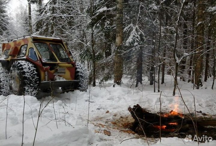 Вездеход на шинах низкого давления бортоповоротный