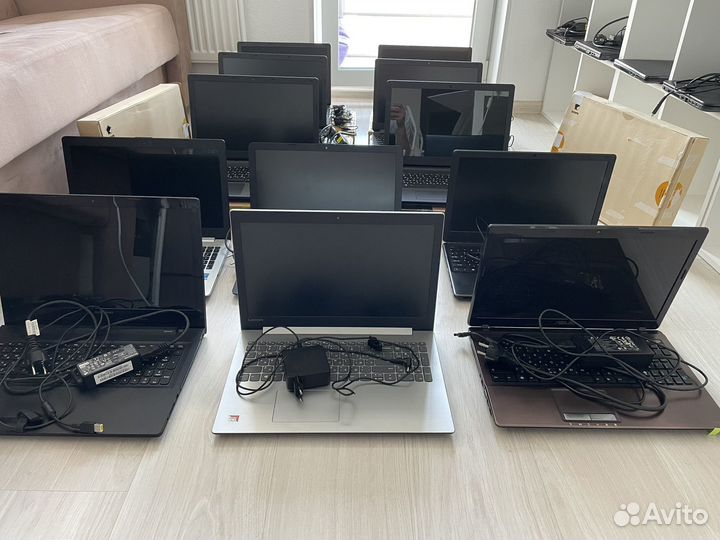 Ноутбуки с закрытых офисов и магазинов
