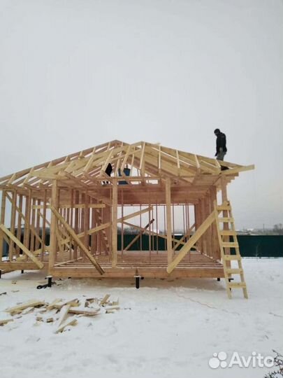 Бригада строителей