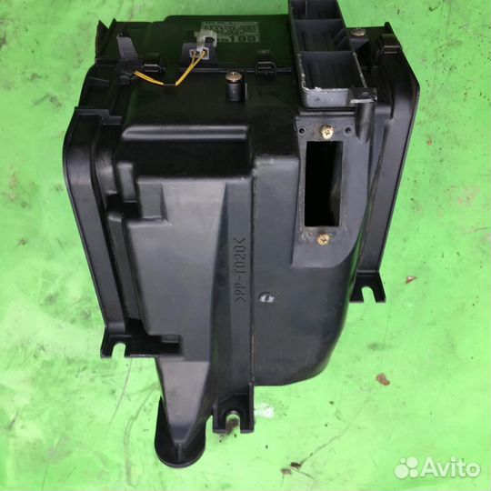 Корпус отопителя Митсубиси Галант 8