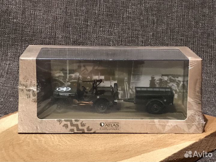 Jeep Willis MB 1:43 / Hyundai i30 1:38