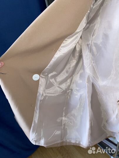 Пиджак бежевый 44