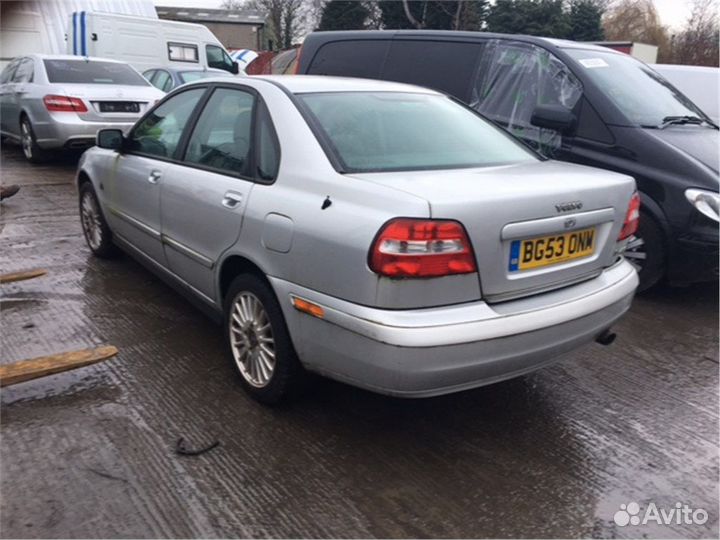 Разбор на запчасти Volvo S40 / V40