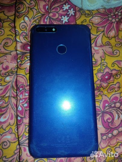 HONOR 7C, 4/64 ГБ