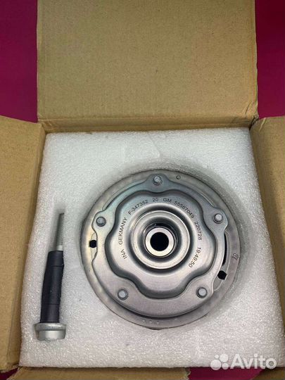 55567048 55567049 Шестерня распредвала GM Opel