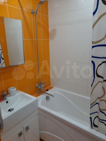 2-к. квартира, 54 м², 3/9 эт.