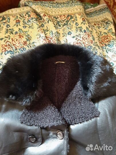 Кожаный плащ женский