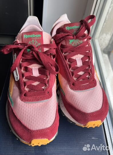 Кроссовки Reebok 38 размера