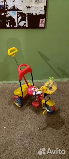 Детский трехколесный велосипед