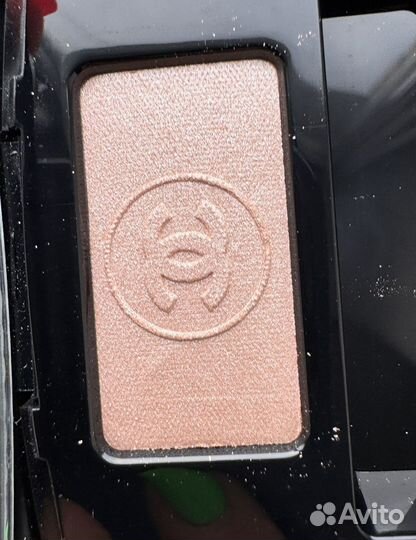 Chanel тени для век 76 liberty