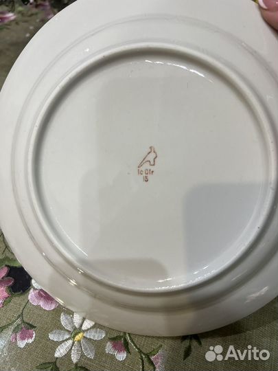 Тарелка фарфоровая Дулево