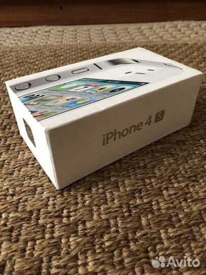 Коробка от телефона iPhone 4 S
