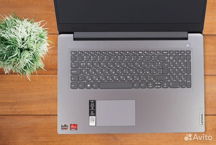 Ноутбук Lenovo IdeaPad 3