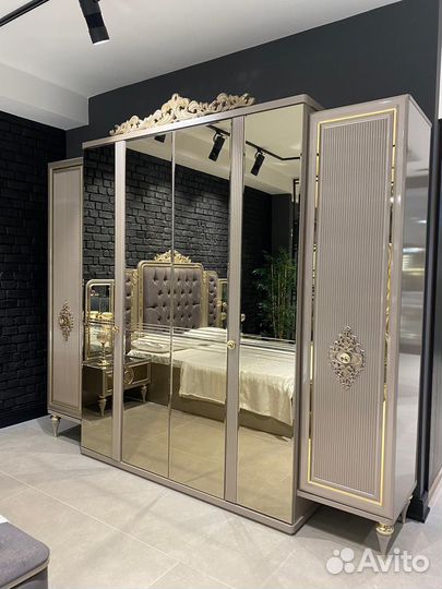 Спальный гарнитур