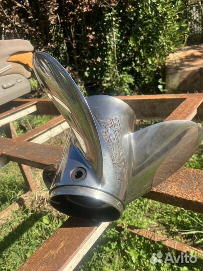 Винт гребной mercury 21 шаг левого вращения