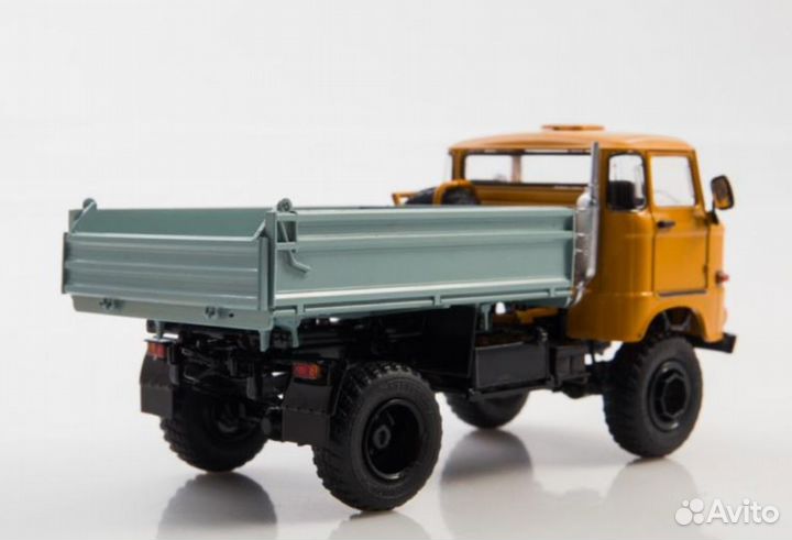 Модель самосвала IFA W50LA 44 в 1:43