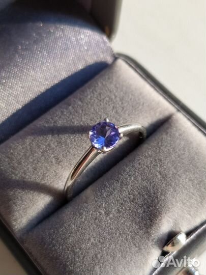 Кольцо с танзанитом