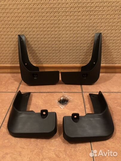 Брызговики toyota camry V55 (новые)