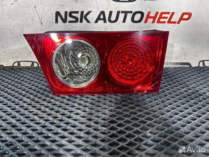 Стоп в крышку багажника правый Honda Accord CL9