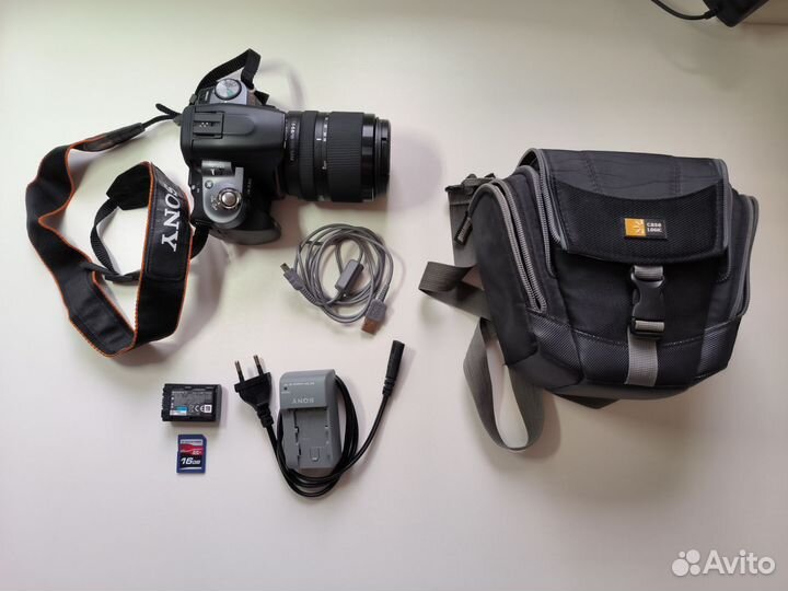 Зеркальный фотоаппарат Sony