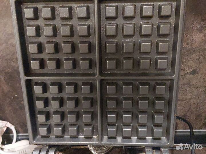 Электровафельница б/у в отличном состоянии