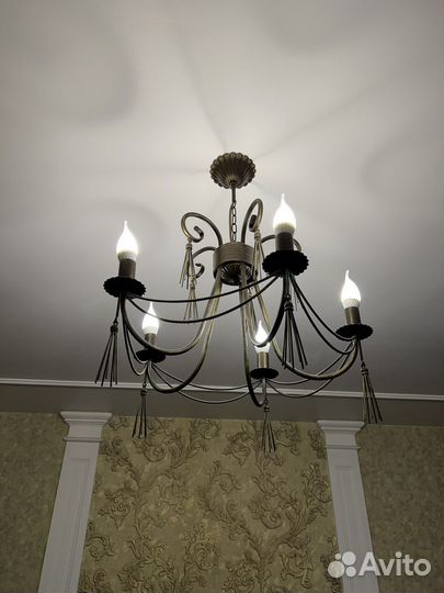 Люстра и 2 бра