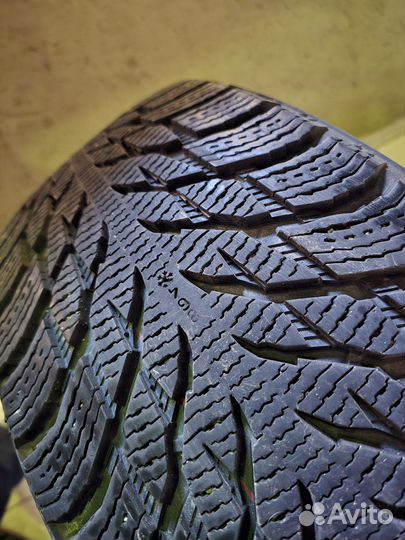 Nokian Tyres Hakkapeliitta R3 SUV 235/55 R18 104