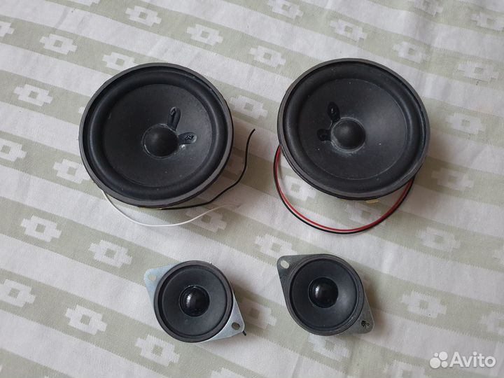 Динамики 10 Вт 4 Ом