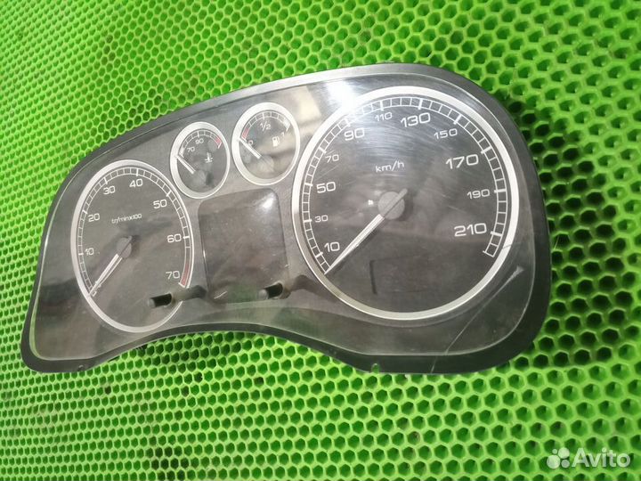Щиток приборов Peugeot 307 Пежот 307