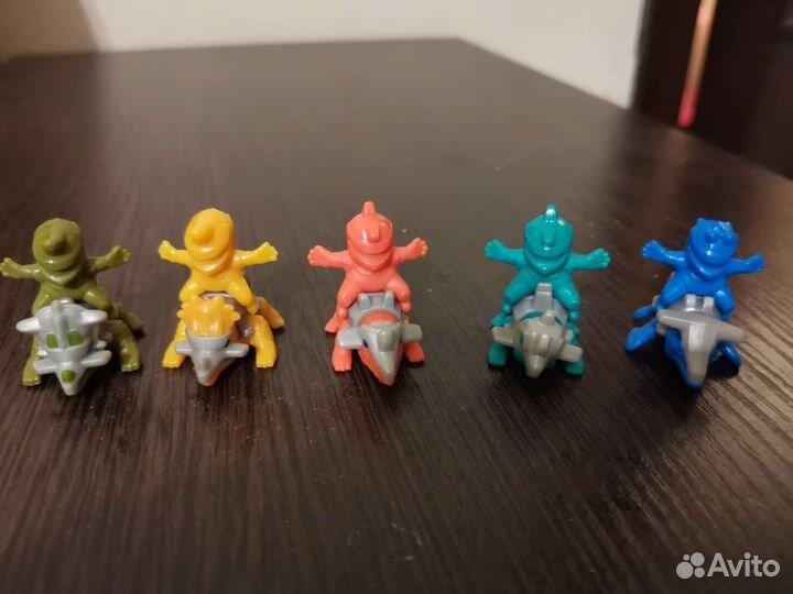 Киндер игрушки